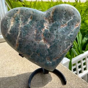 Crystal heart on custom metal stand